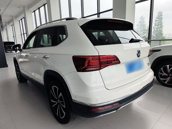 Volkswagen Tharu 2020, 30900 км, за 15110 USD