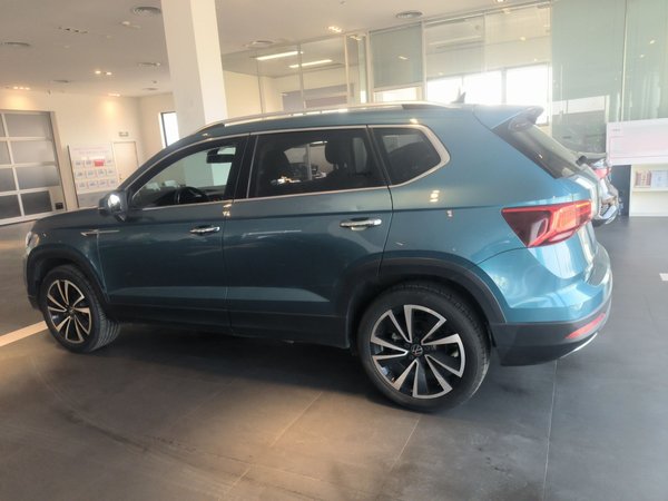 Volkswagen Tharu 2021, 27000 км, за 12149 USD