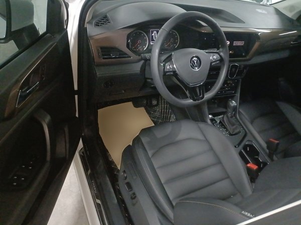 Volkswagen Tharu 2021, 20200 км, за 15320 USD - фото 21