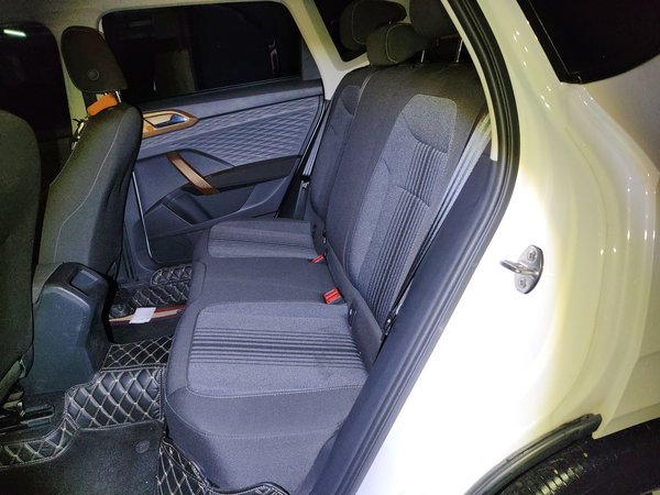 Volkswagen Tharu 2021, 38700 км, за 12368 USD - фото 9