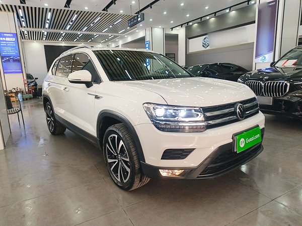 Volkswagen Tharu 2021 280TSI Two-Wheel-Drive Luxury Plus Edition, 2021 года