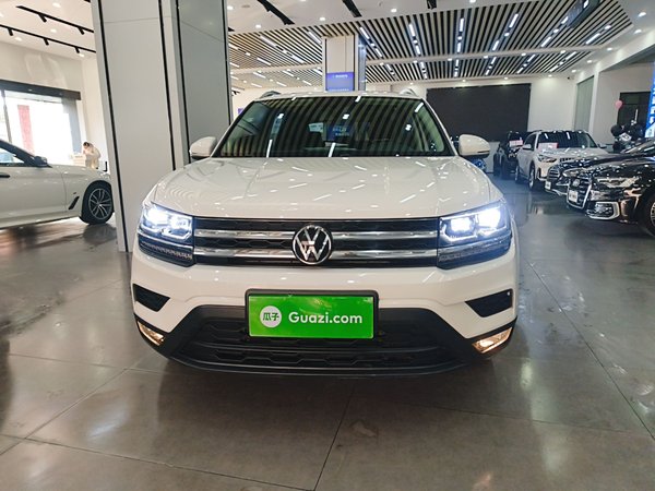 Volkswagen Tharu 2021 280TSI Two-Wheel-Drive Luxury Plus Edition, 2021 года