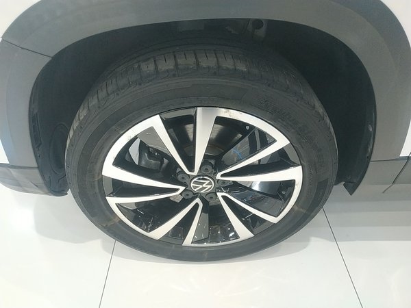 Volkswagen Tharu 2021, 43800 км, за 15361 USD - фото 8