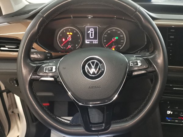 Volkswagen Tharu 2021, 45700 км, за 15577 USD - фото 12