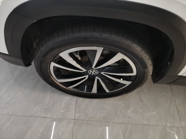 Volkswagen Tharu 2021, 45700 км, за 15577 USD - фото 9