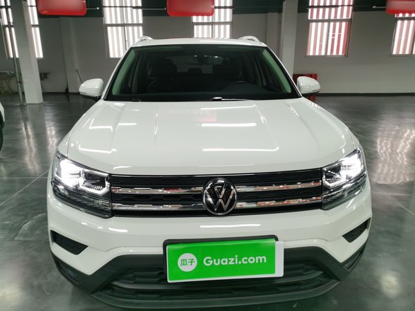 Volkswagen Tharu 2021 280TSI Two-Wheel-Drive Luxury Plus Edition, 2021 года