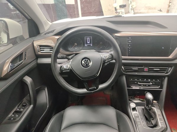Volkswagen Tharu 2021, 54800 км, за 12990 USD - фото 9