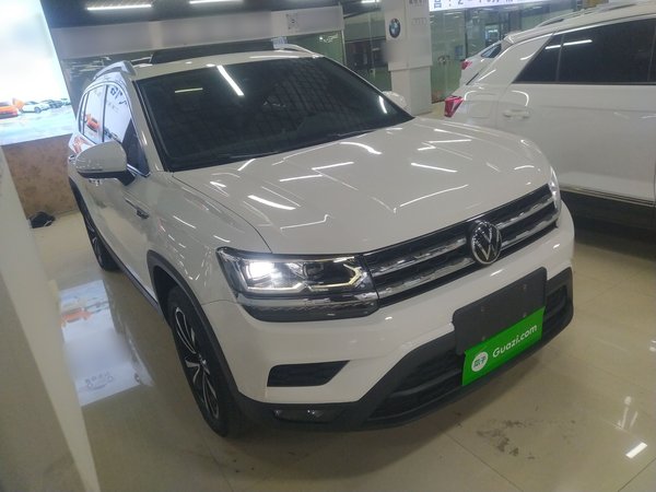 Volkswagen Tharu 2021 280TSI Two-Wheel-Drive Luxury Plus Edition, 2021 года