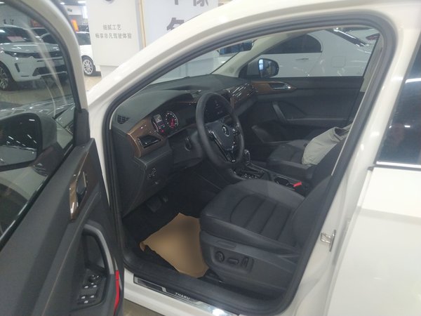 Volkswagen Tharu 2021, 67400 км, за 13626 USD - фото 19