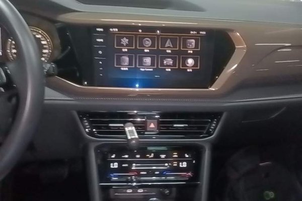 Volkswagen Tharu 2021, 86400 км, за 13757 USD - фото 16
