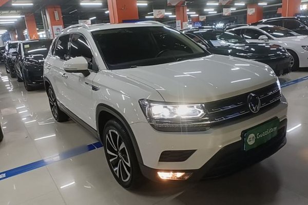 Volkswagen Tharu 2021, 86400 км, за 13757 USD