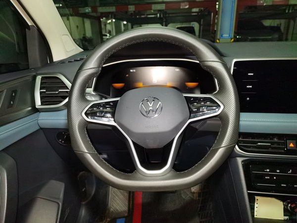 Volkswagen Tharu 2023, 23900 км, за 15029 USD - фото 9
