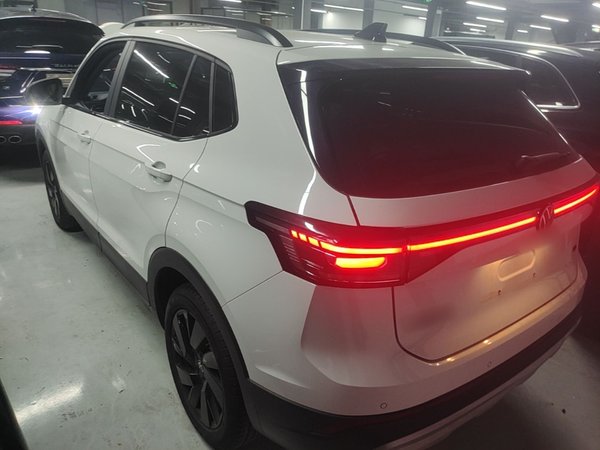 Volkswagen Tharu 2025, 5100 км, за 15596 USD