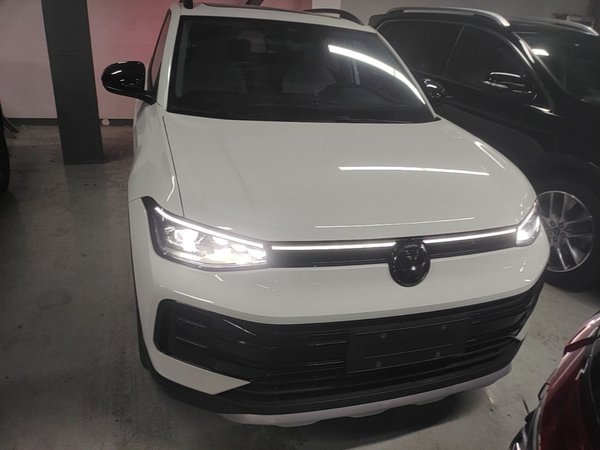 Volkswagen Tharu 2025, 5100 км, за 15596 USD
