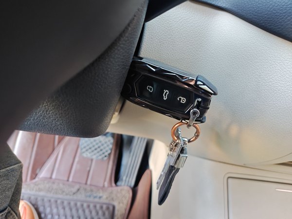 Volkswagen Tiguan 2012, 198500 км, за 5093 USD - фото 11