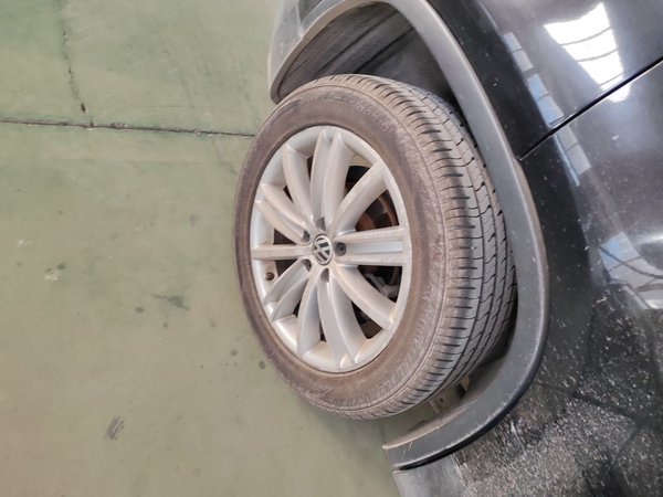 Volkswagen Tiguan 2012, 243000 км, за 4899 USD - фото 25