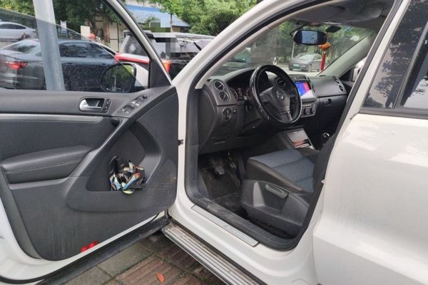 Volkswagen Tiguan 2013, 157800 км, за 4029 USD - фото 16