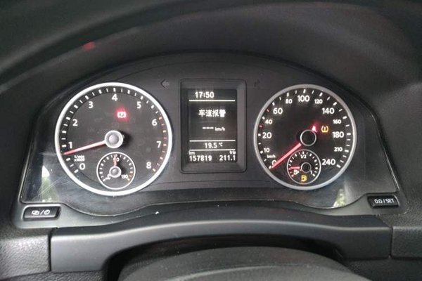 Volkswagen Tiguan 2013, 157800 км, за 4029 USD - фото 11