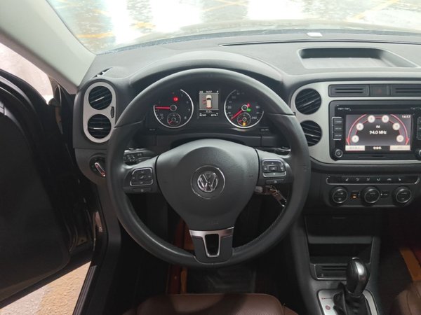 Volkswagen Tiguan 2013, 82300 км, за 6686 USD - фото 14