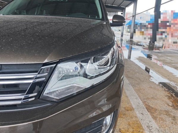 Volkswagen Tiguan 2013, 82300 км, за 6686 USD - фото 9