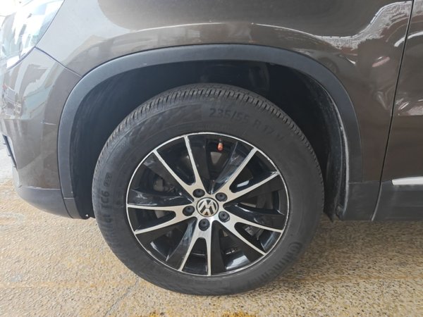 Volkswagen Tiguan 2013, 82300 км, за 6686 USD - фото 8
