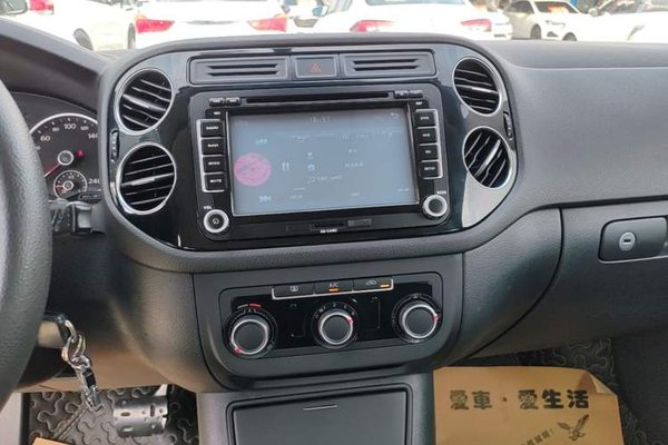 Volkswagen Tiguan 2013, 153600 км, за 5882 USD - фото 15