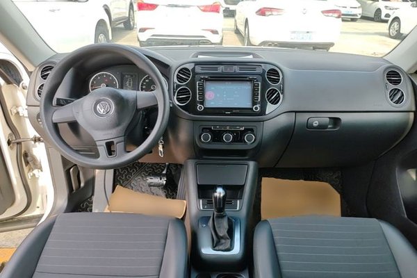 Volkswagen Tiguan 2013, 153600 км, за 5882 USD - фото 12