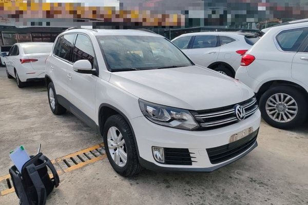 Volkswagen Tiguan 2013, 153600 км, за 5882 USD