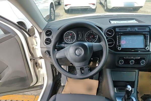Volkswagen Tiguan 2013, 153600 км, за 5882 USD - фото 13