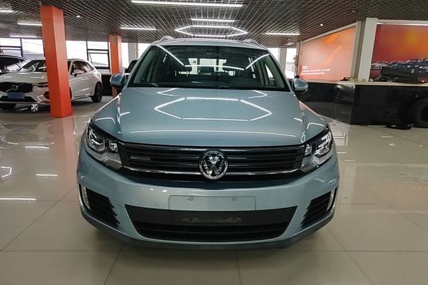 Volkswagen Tiguan 2015, за 6893 USD
