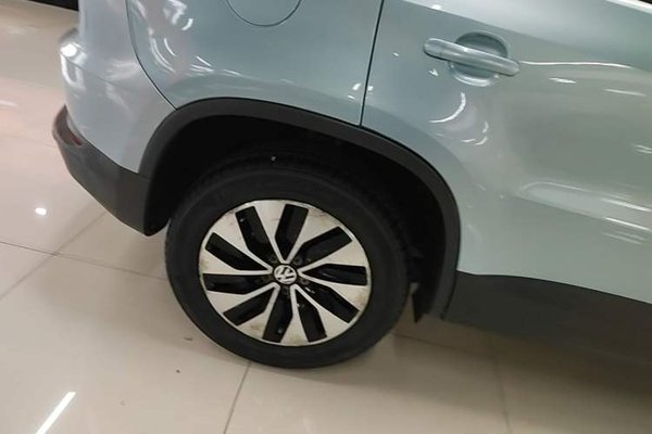 Volkswagen Tiguan 2015, за 6893 USD - фото 10