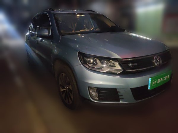 Volkswagen Tiguan 2015, 82899 км, за 5846 USD