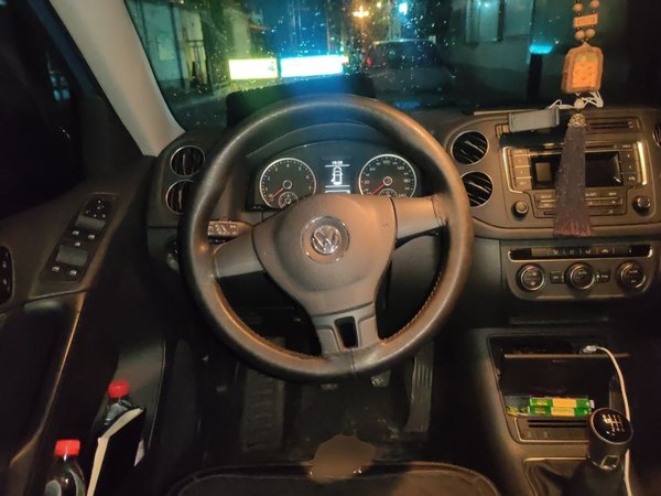 Volkswagen Tiguan 2015, 82899 км, за 5846 USD - фото 11