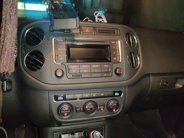 Volkswagen Tiguan 2015, 82899 км, за 5846 USD - фото 14