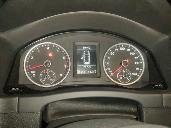 Volkswagen Tiguan 2015, 82899 км, за 5846 USD - фото 12