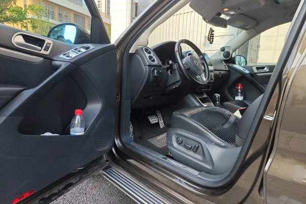 Volkswagen Tiguan 2015, 105600 км, за 7528 USD - фото 13