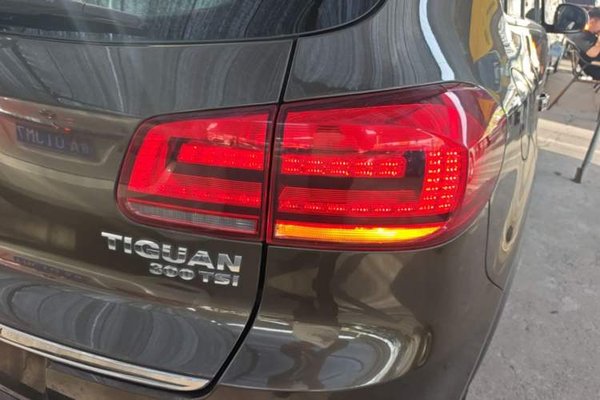 Volkswagen Tiguan 2015, 114000 км, за 8490 USD - фото 9