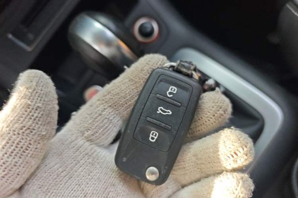 Volkswagen Tiguan 2015, 114000 км, за 8490 USD - фото 23