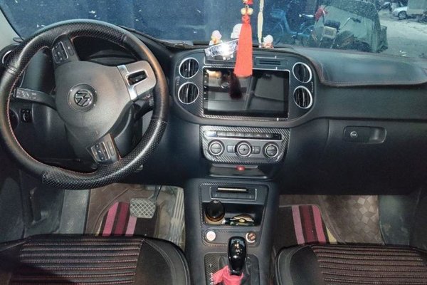 Volkswagen Tiguan 2015, 130700 км, за 6179 USD - фото 10