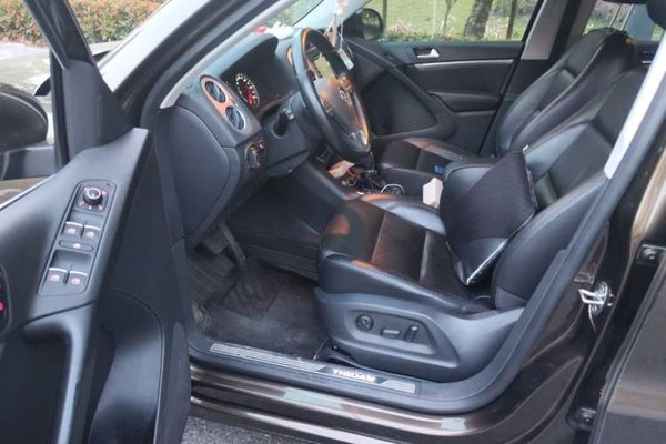 Volkswagen Tiguan 2015, 141700 км, за 5708 USD - фото 17