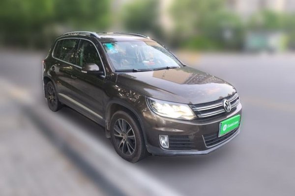 Volkswagen Tiguan 2015, 141700 км, за 5708 USD