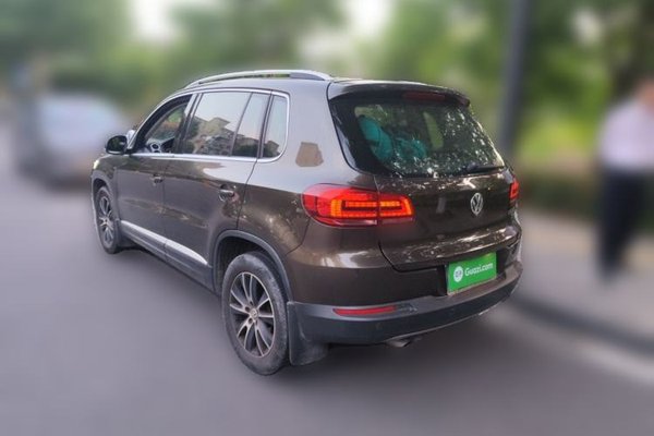Volkswagen Tiguan 2015, 141700 км, за 5708 USD