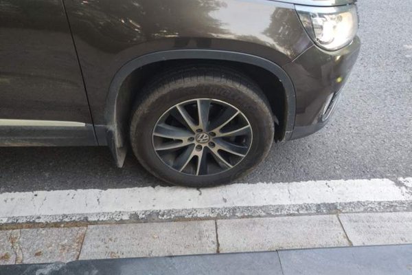 Volkswagen Tiguan 2015, 141700 км, за 5708 USD - фото 8