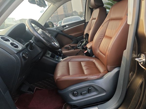 Volkswagen Tiguan 2015, 160300 км, за 7161 USD - фото 14