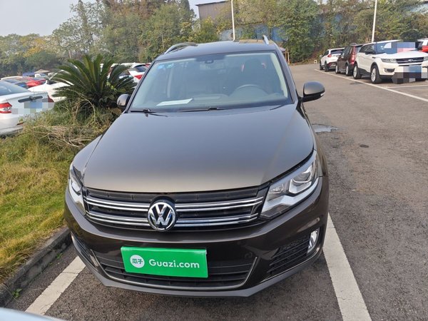 Volkswagen Tiguan 2015 1.8TSI Automatic Two-Wheel Drive Luxury Model, 2015 года