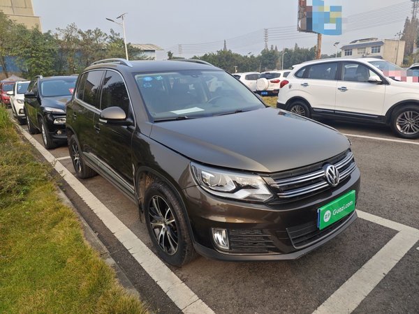 Volkswagen Tiguan 2015 1.8TSI Automatic Two-Wheel Drive Luxury Model, 2015 года