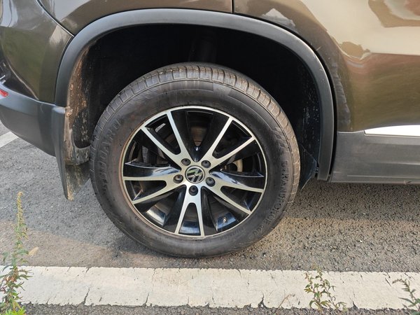 Volkswagen Tiguan 2015, 160300 км, за 7161 USD - фото 25