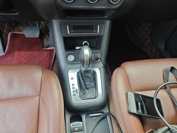 Volkswagen Tiguan 2015, 160300 км, за 7161 USD - фото 13