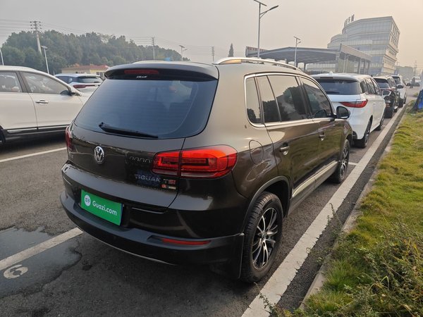 Volkswagen Tiguan 2015, 160300 км, за 7161 USD - фото 6