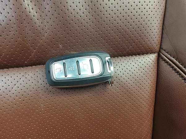 Volkswagen Tiguan 2015, 160300 км, за 7161 USD - фото 8